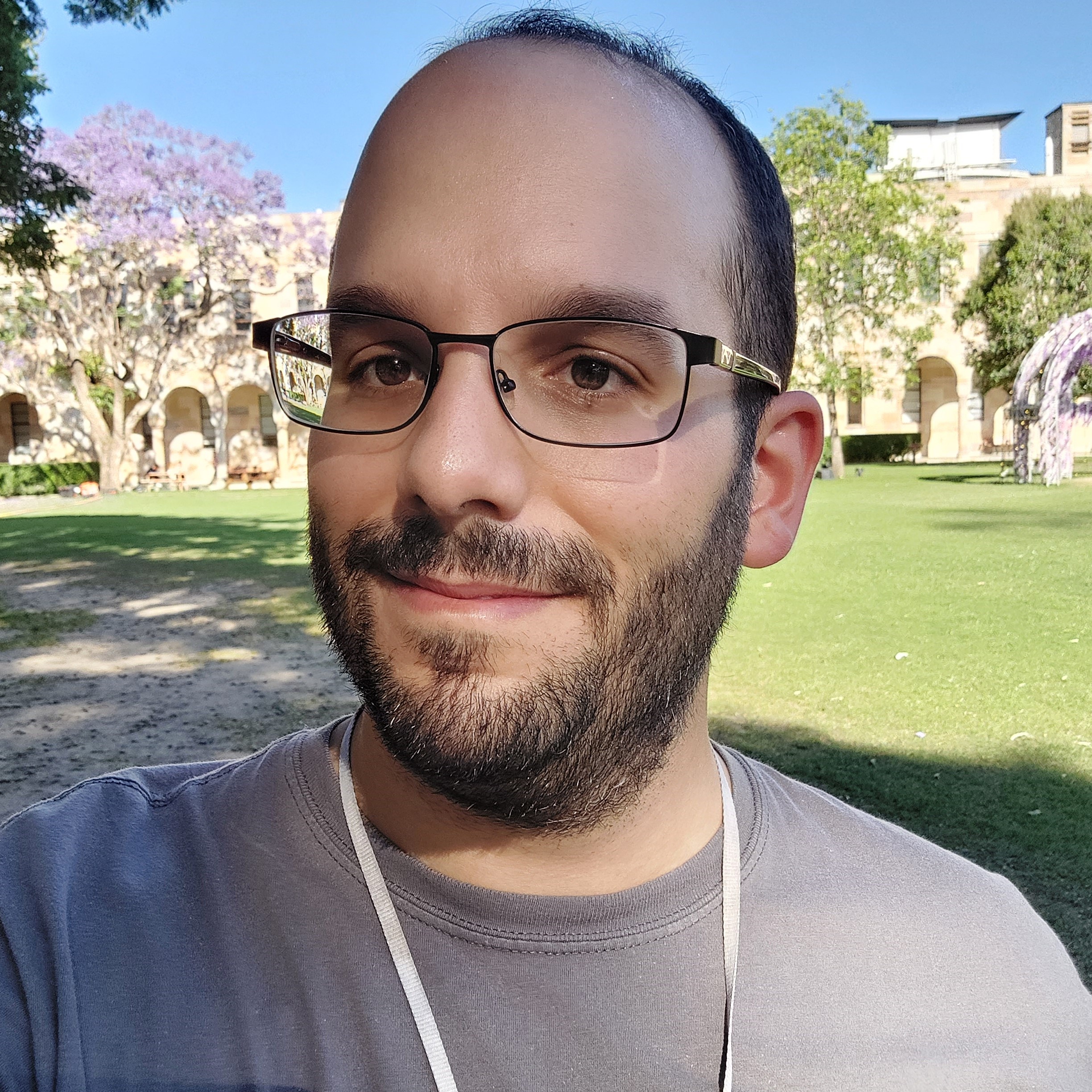 Dr Raúl Riesco Jarrín